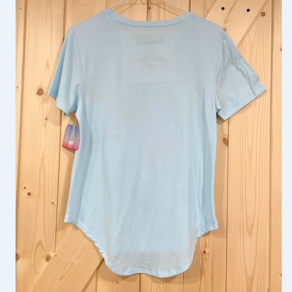 5/$20 NEW L Frozen 2 Juniors Tee   Elsa│Olaf│Sven│Anna - Picture 3 of 4